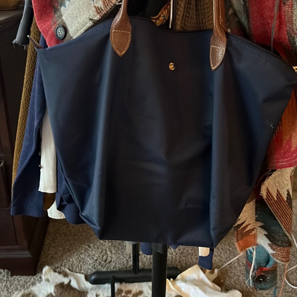 Longchamp navy purse